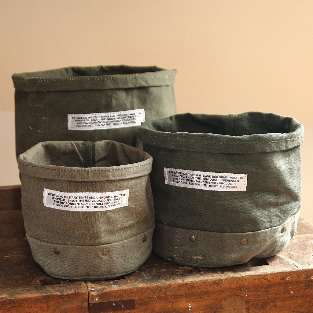 Cache-pot en toile à rivets