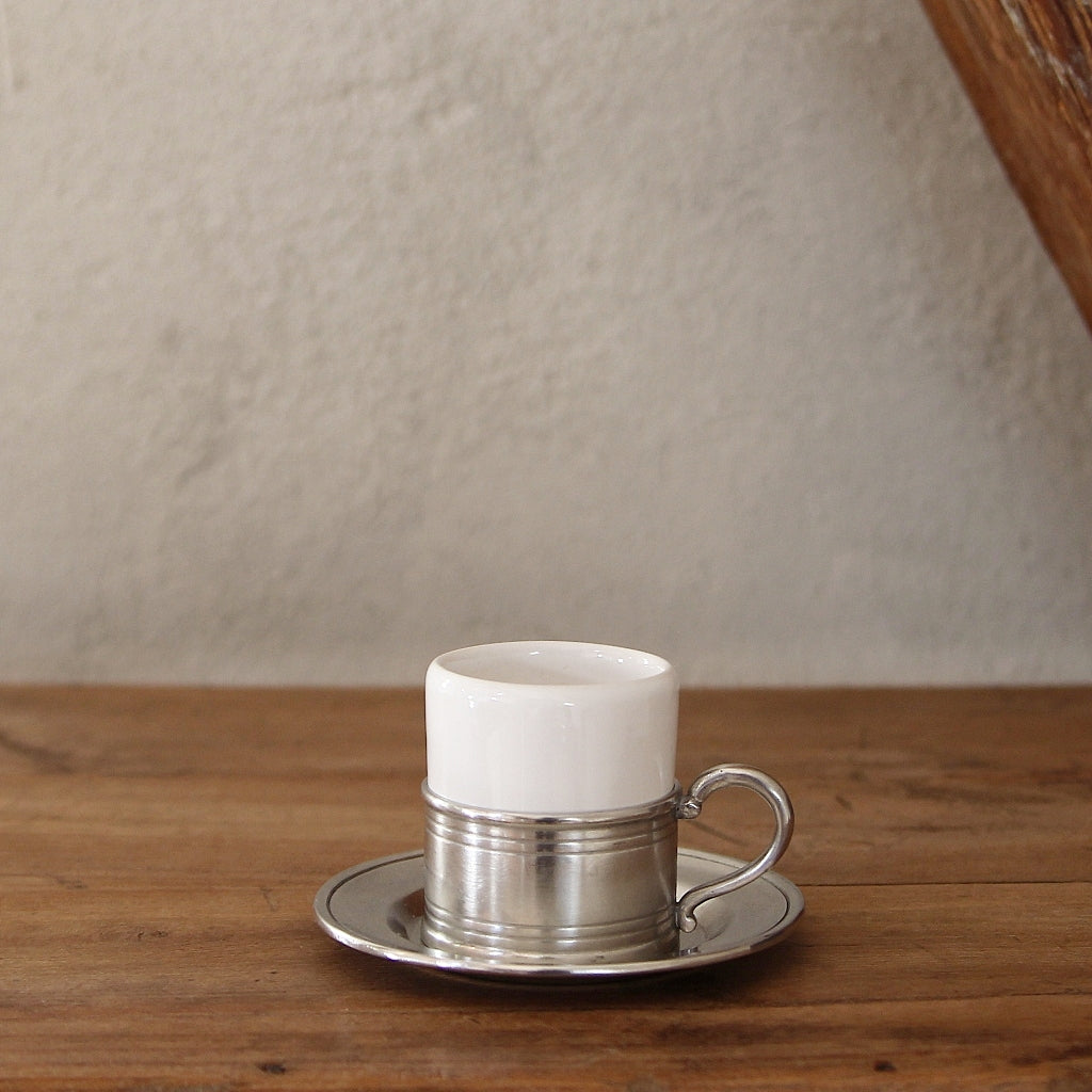 Espressotasse Todi aus Keramik mit Zinn-Untertasse