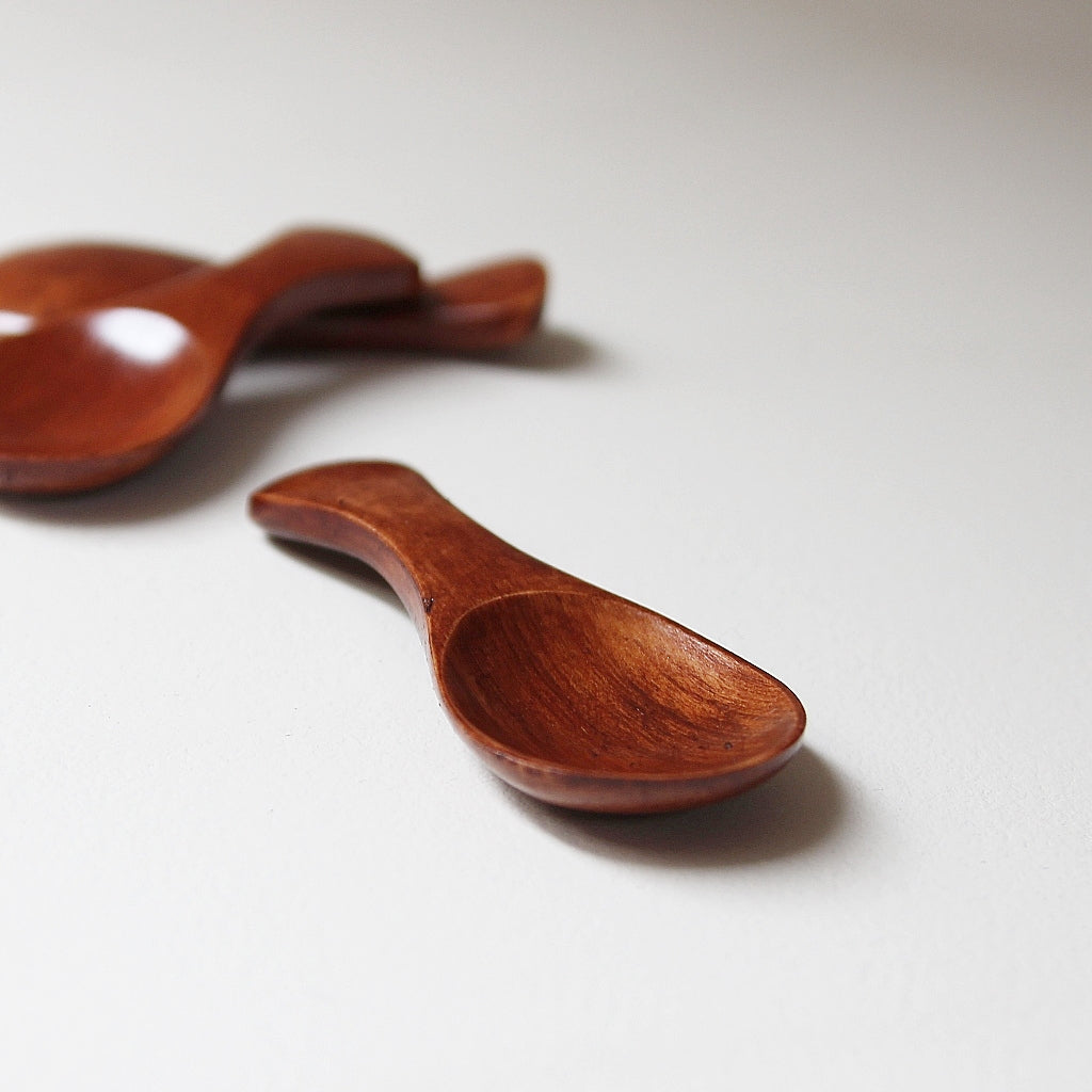 Kleiner Holzlöffel für Gewürze, Tee oder Kaffee aus Japan