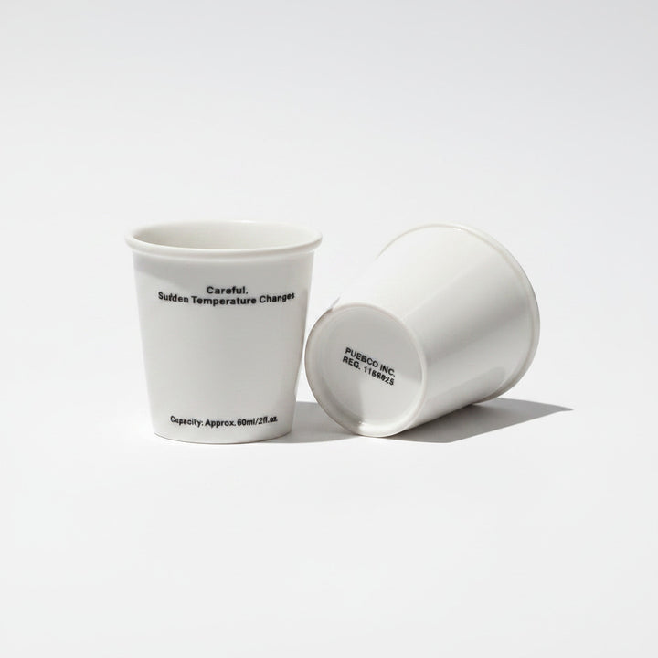 Keramik Espresso Becher im Paper Cup Design von Puebco