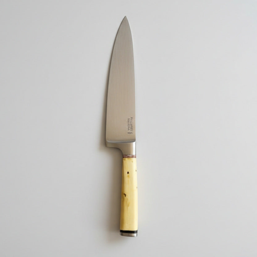 Kochmesser aus Edelstahl mit Griff aus Buchsbaumholz