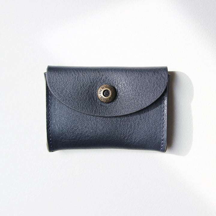 Leder Etui Talbin Navy von Bleu de Chauffe mit Druckknopf