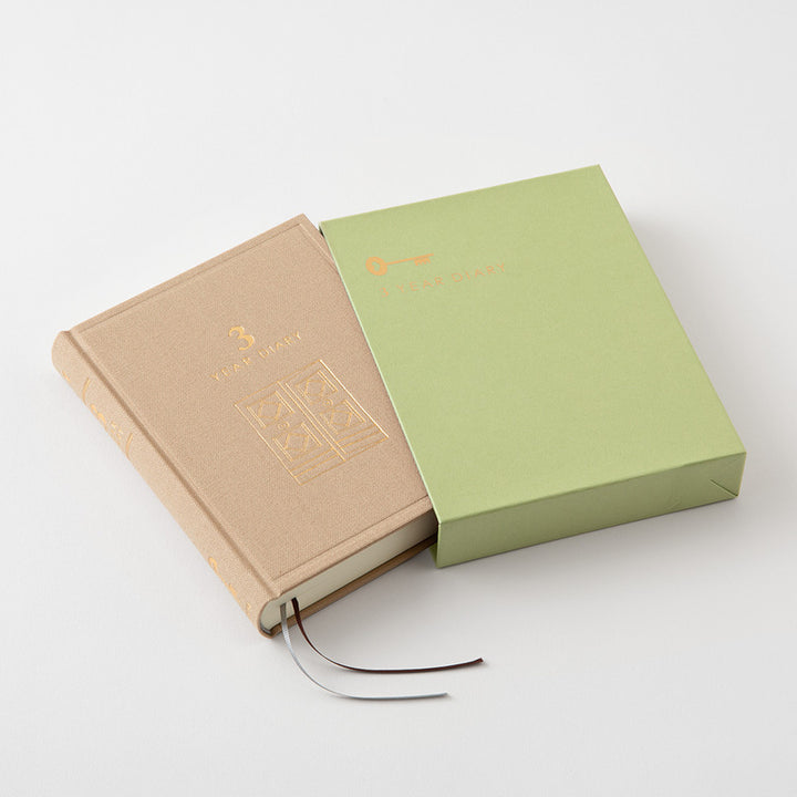 idori 3-Year Diary Gate Mini in Beige mit Schutzhülle