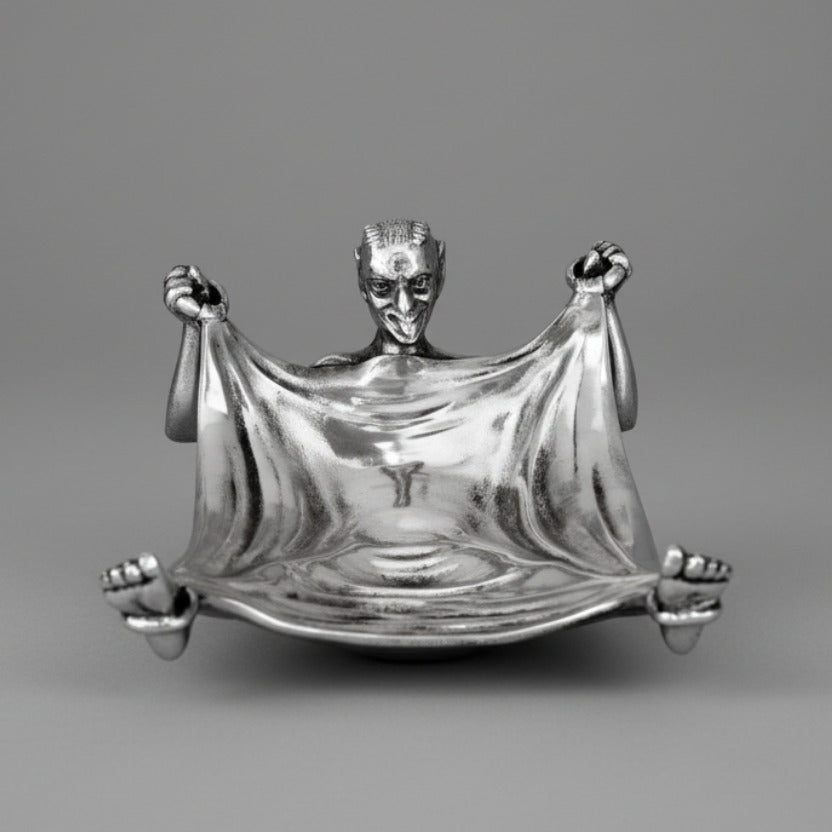 Draufsicht der Schale Teufel aus Zinn