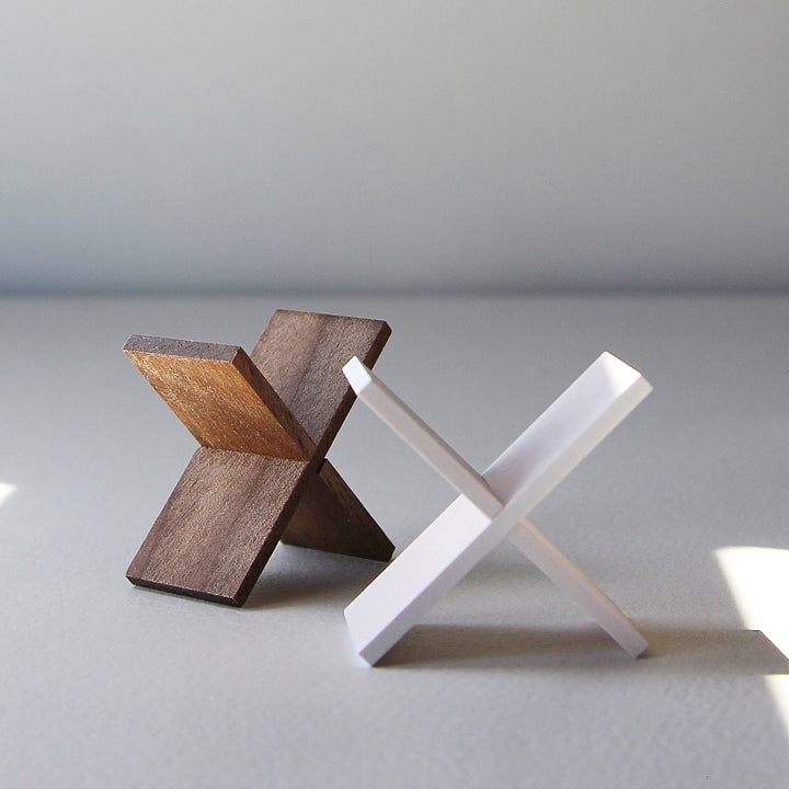 Sola Cube Stand