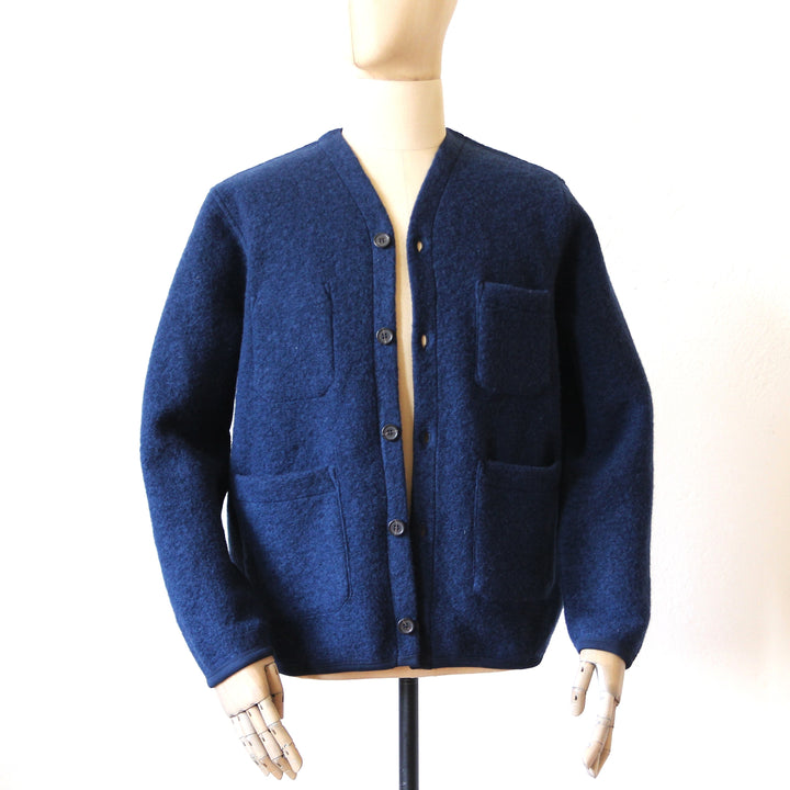 Universal Works Wool Fleece Cardigan aus Wollmischung mit Knopfleiste und aufgesetzten Taschen