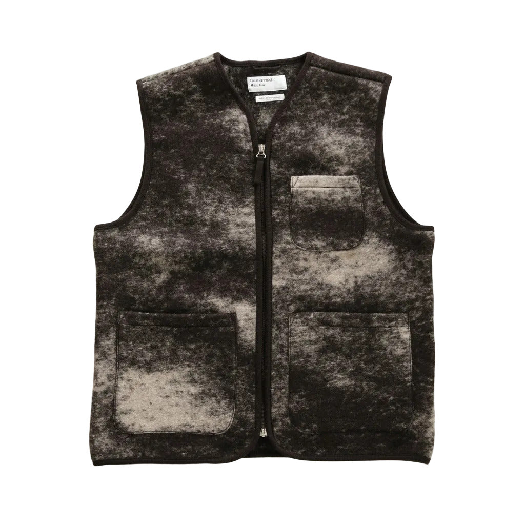 Universal Works Zip Gilet Cloud Camo Knit Brown aus Wollmischung mit Zwei-Wege-Reißverschluss und drei Taschen