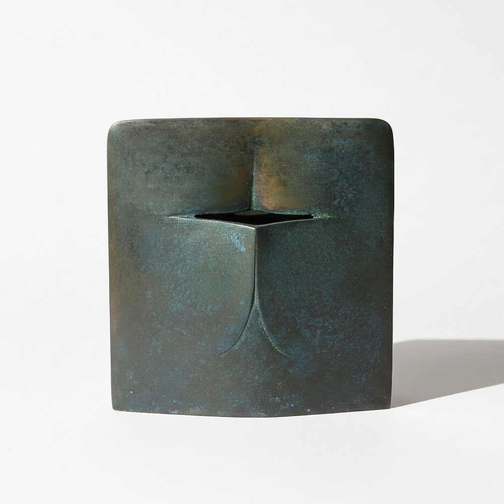 Blumenvase Seki aus Messing mit Rokusho-Patina von Sumitani Saburo