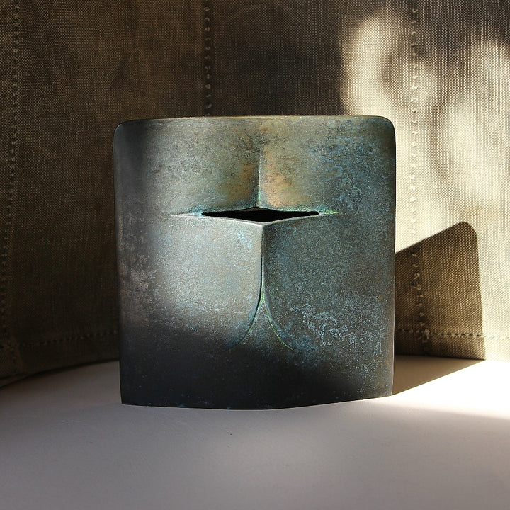 Blumenvase Seki aus Messing mit Rokusho-Patina von Sumitani Saburo