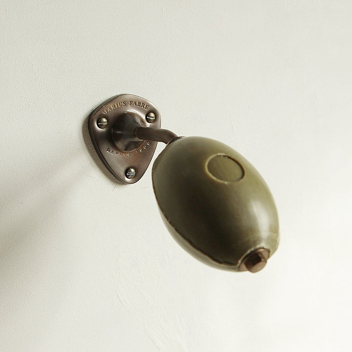 Wandseife Marseille von Marius Fabre mit Wandhalterung