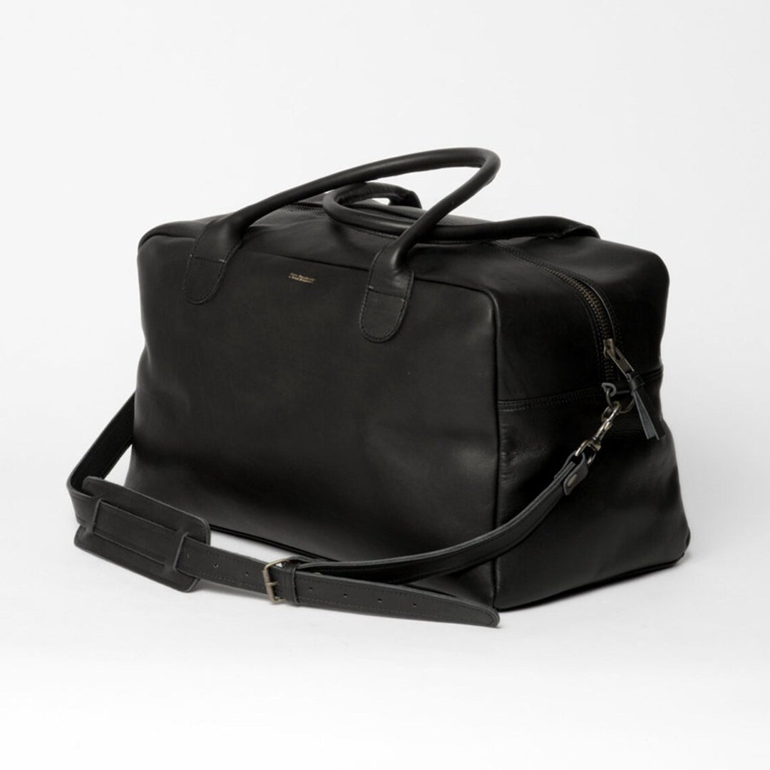 Leather Weekend Bag in Black