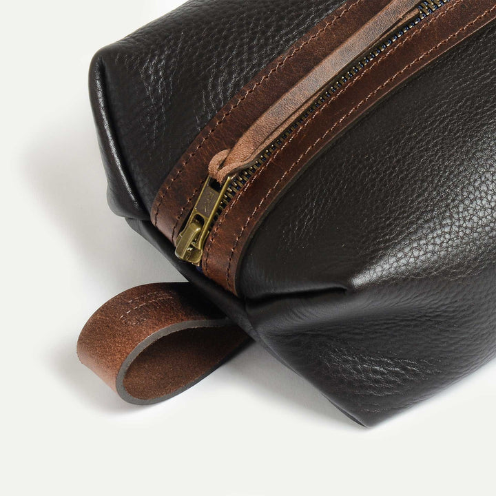 Zazou Toiletry Leather Case - dark brown