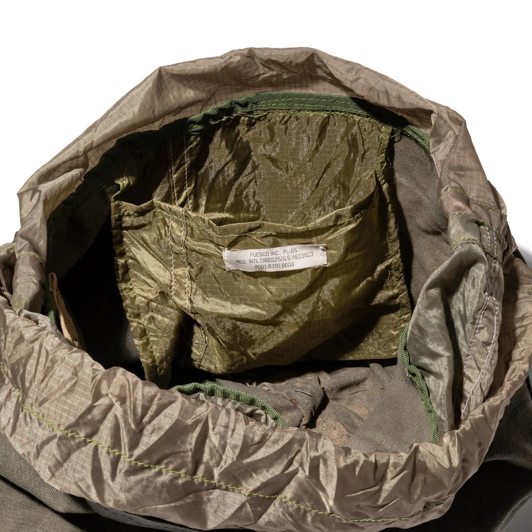 Innenansicht einer Drawstring Tasche mit robustem Stoff und Zugbandverschluss