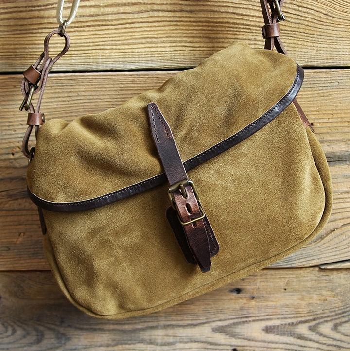 Musette de pêcheur XS en daim tabac