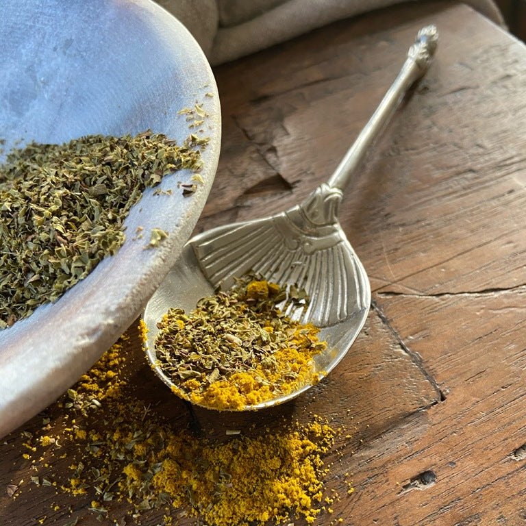 Detail der Verzierung des Zinnlöffels Coclea von Cosi Tabellini